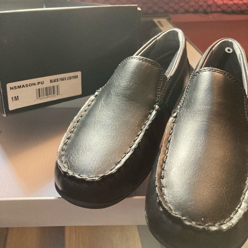 Leather dress shoes - Picture 2 of 2